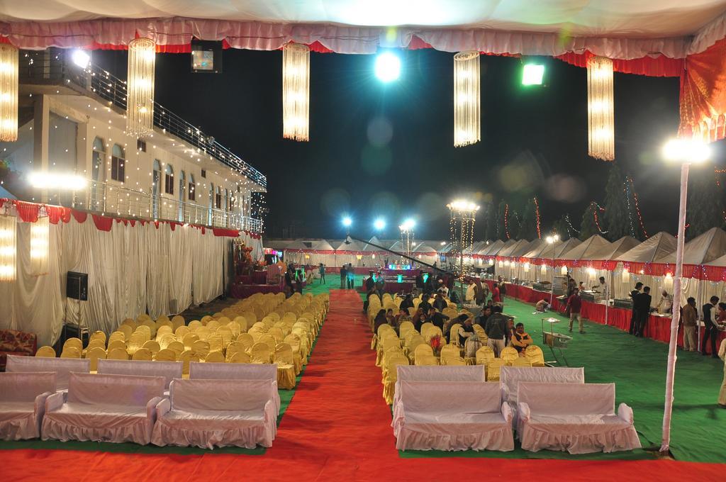 Fabexpress Landmark Awadh Hotel Lucknow Exterior photo