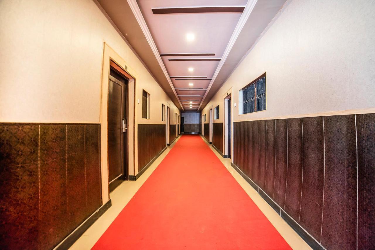 Fabexpress Landmark Awadh Hotel Lucknow Exterior photo